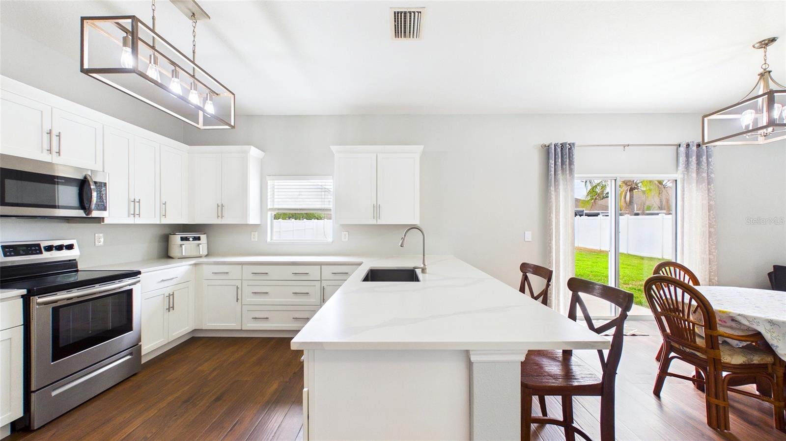 601 19TH ST NW, RUSKIN, FL, 33570