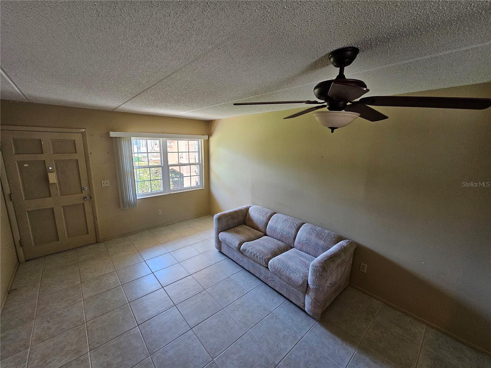 1100 E CAROLINE ST #123, TAVARES, FL, 32778