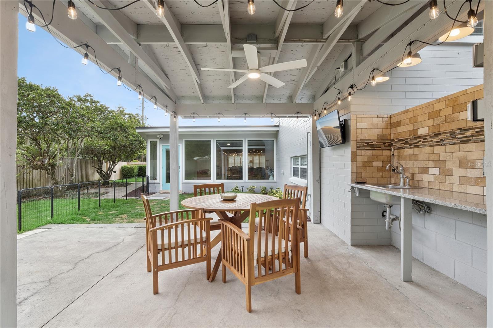 400 W TROTTERS DR, MAITLAND, FL, 32751