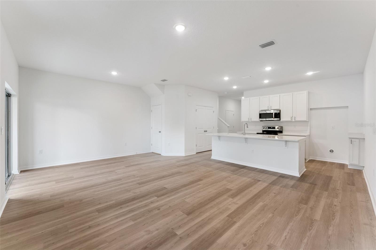 654 CEDAR ELM CT, EUSTIS, FL, 32726