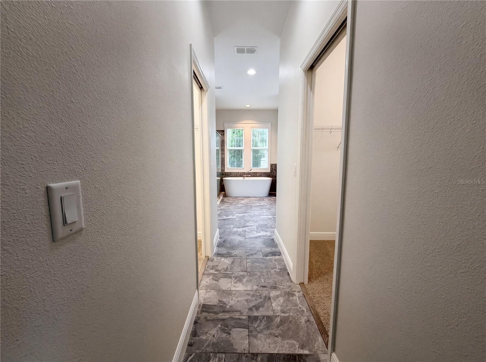 401 RIVER BED CT, WIMAUMA, FL, 33598