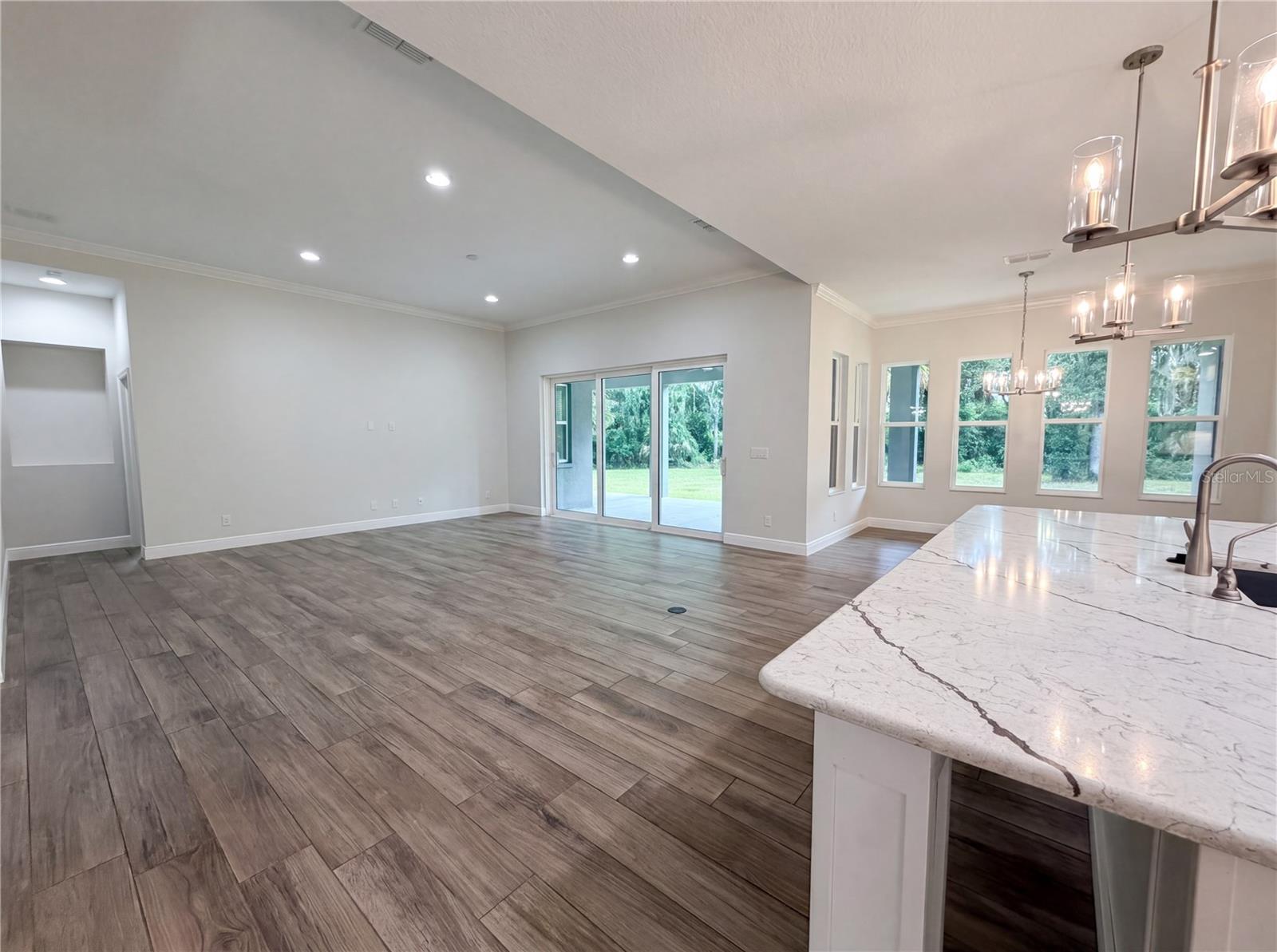 401 RIVER BED CT, WIMAUMA, FL, 33598