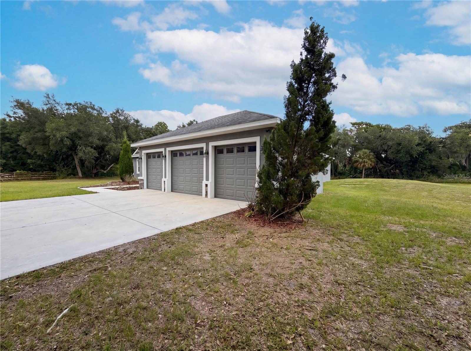 401 RIVER BED CT, WIMAUMA, FL, 33598