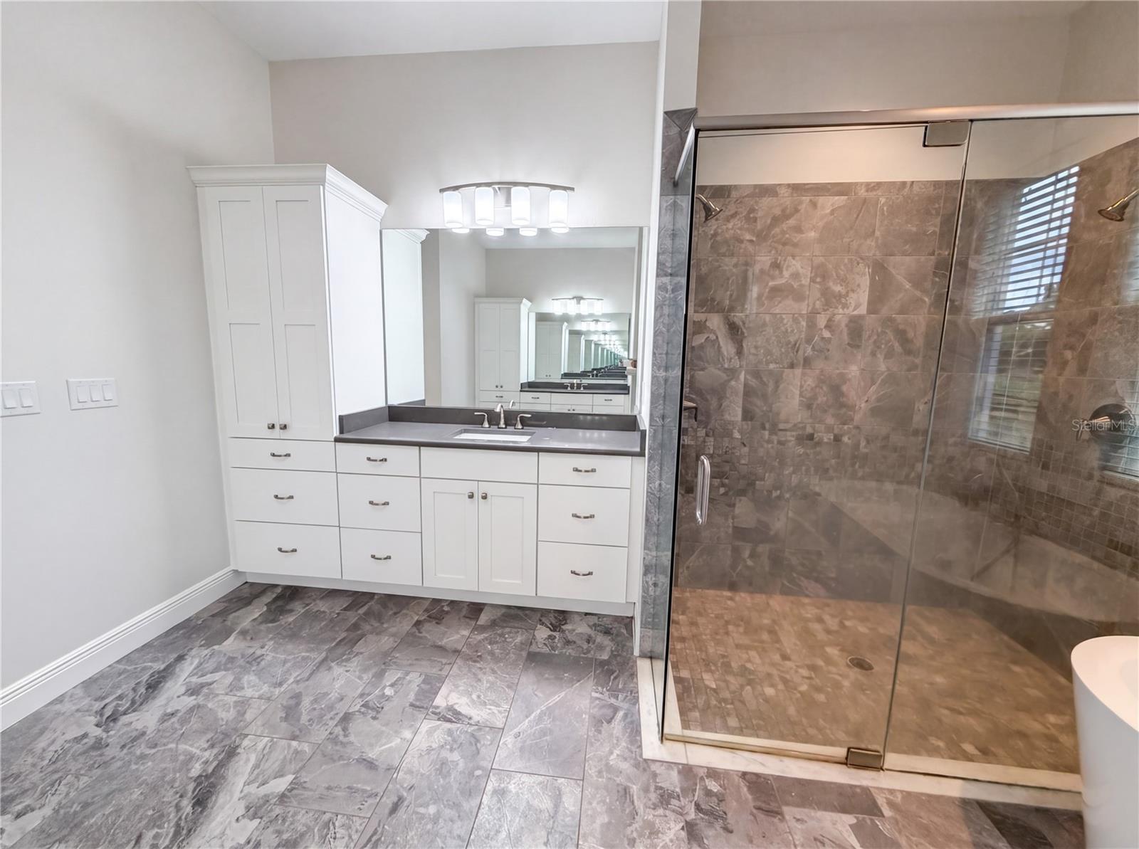 401 RIVER BED CT, WIMAUMA, FL, 33598