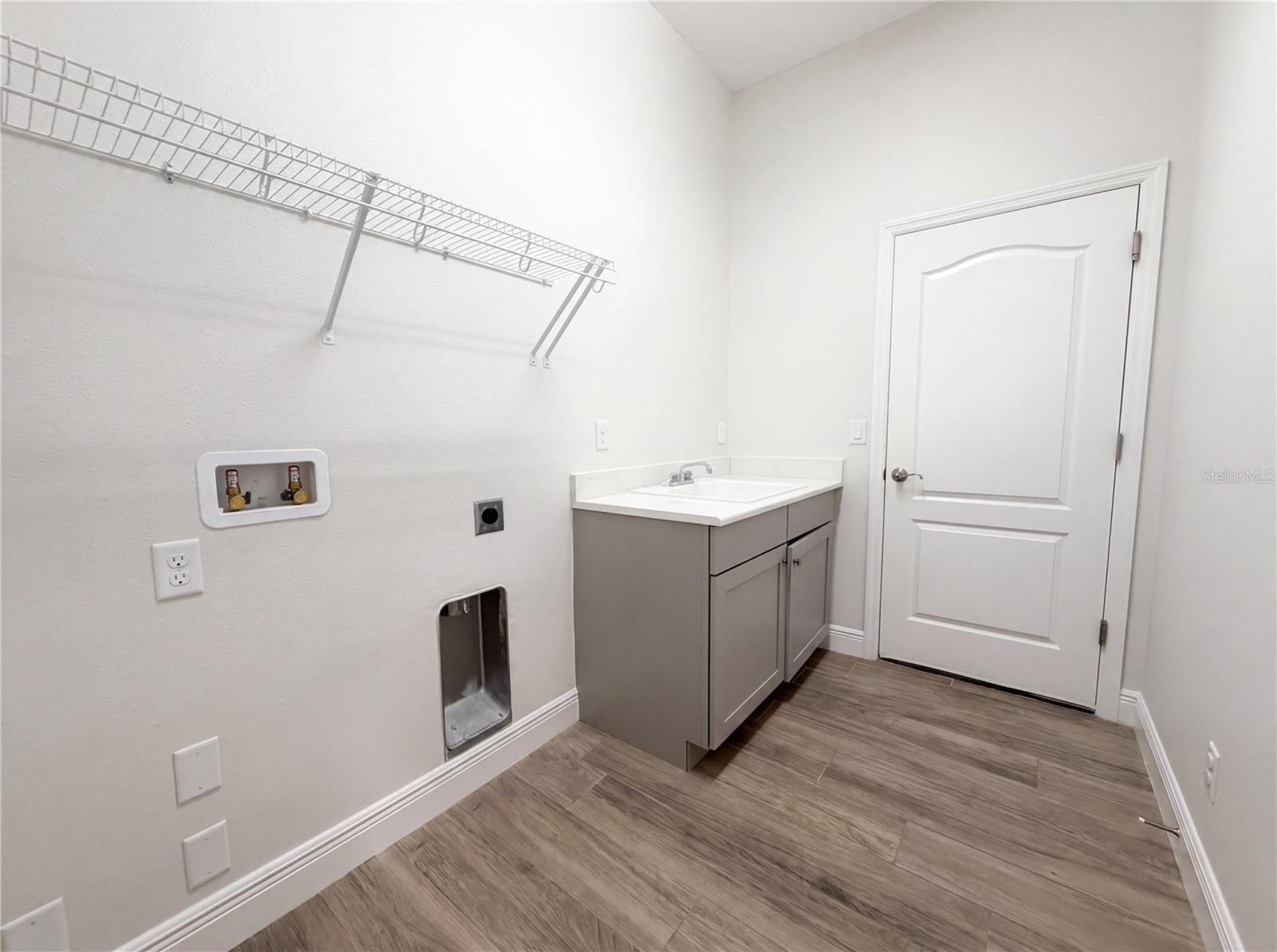 401 RIVER BED CT, WIMAUMA, FL, 33598