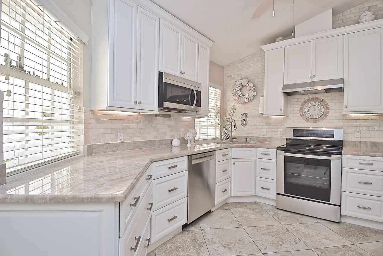 3890 LYNDHURST CT, SARASOTA, FL, 34235