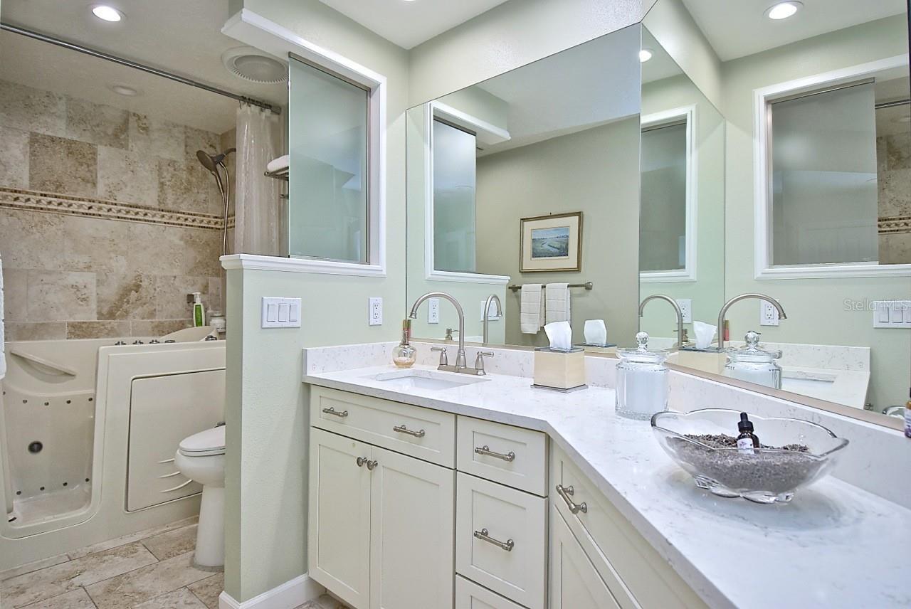 3890 LYNDHURST CT, SARASOTA, FL, 34235