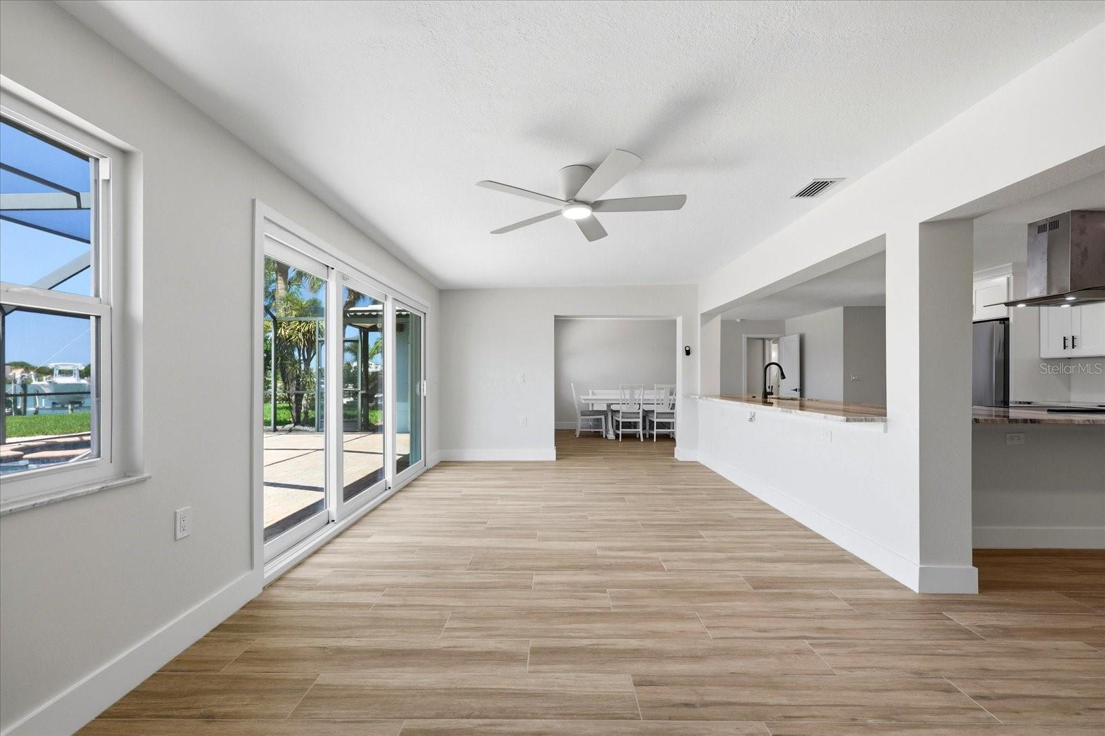 8008 13TH AVE S, ST PETERSBURG, FL, 33707