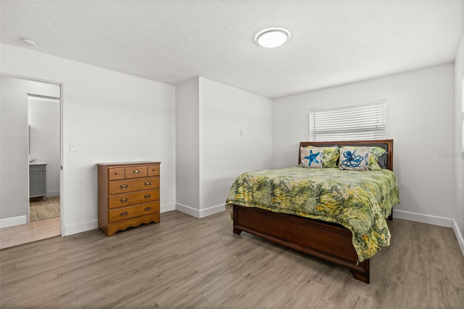 710 116TH AVE, TREASURE ISLAND, FL, 33706