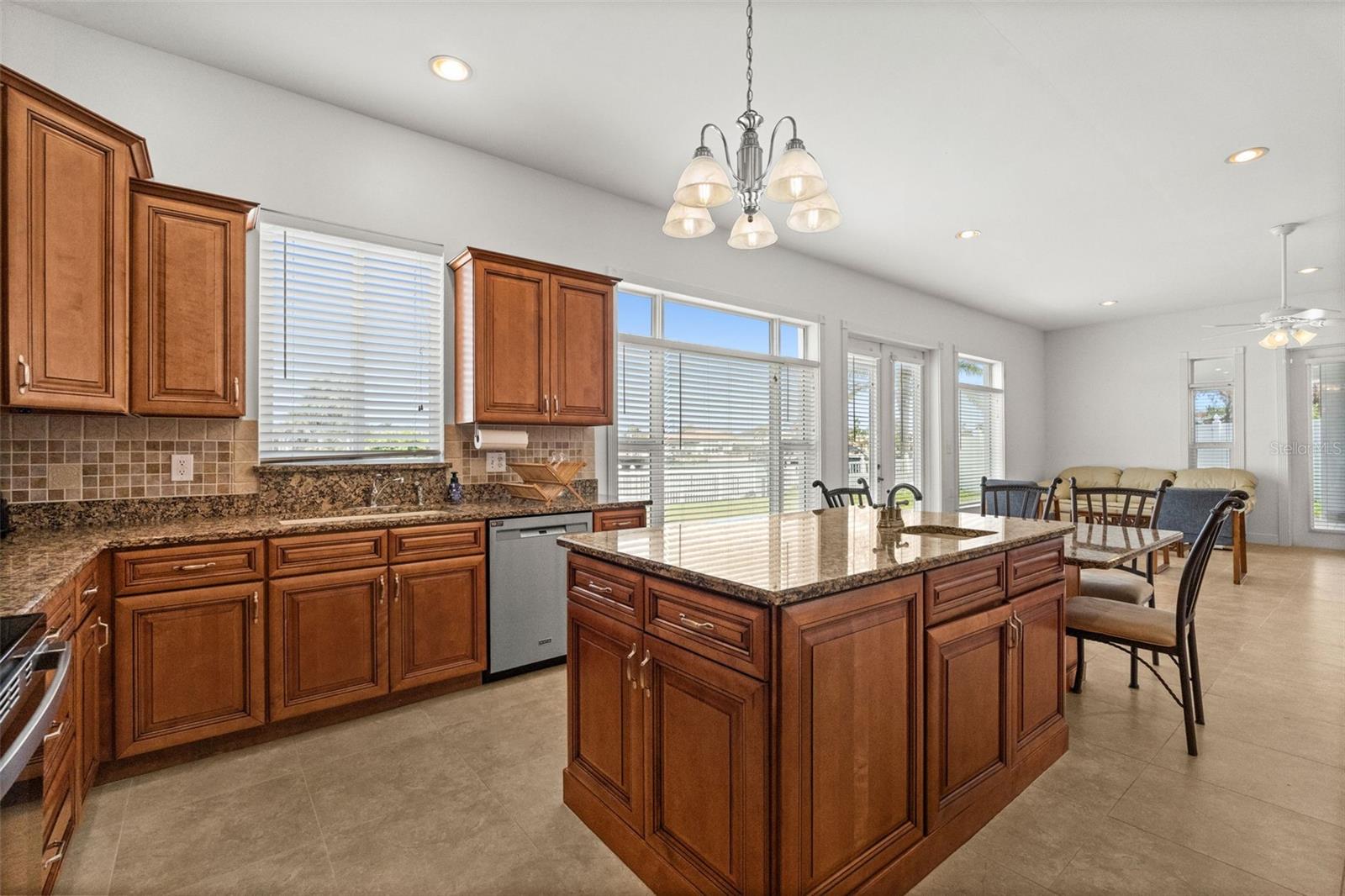 710 116TH AVE, TREASURE ISLAND, FL, 33706