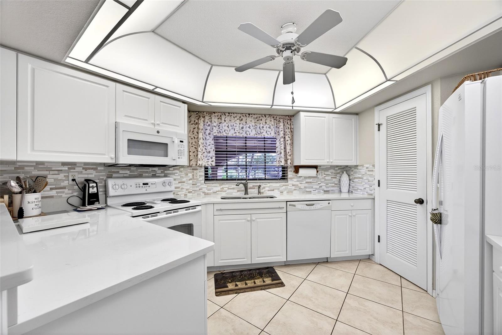 23465 HARBORVIEW RD #214, PUNTA GORDA, FL, 33980