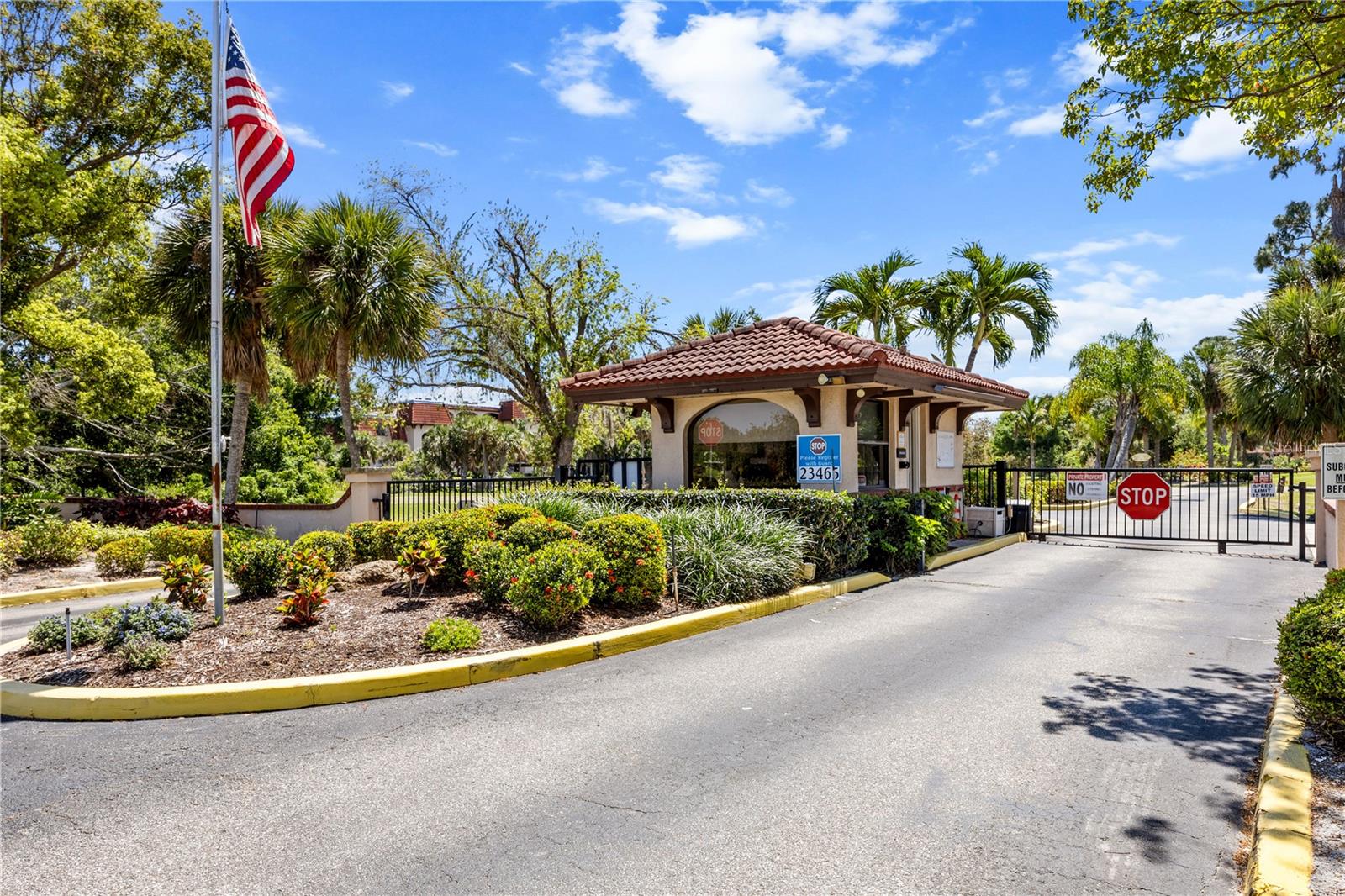 23465 HARBORVIEW RD #214, PUNTA GORDA, FL, 33980