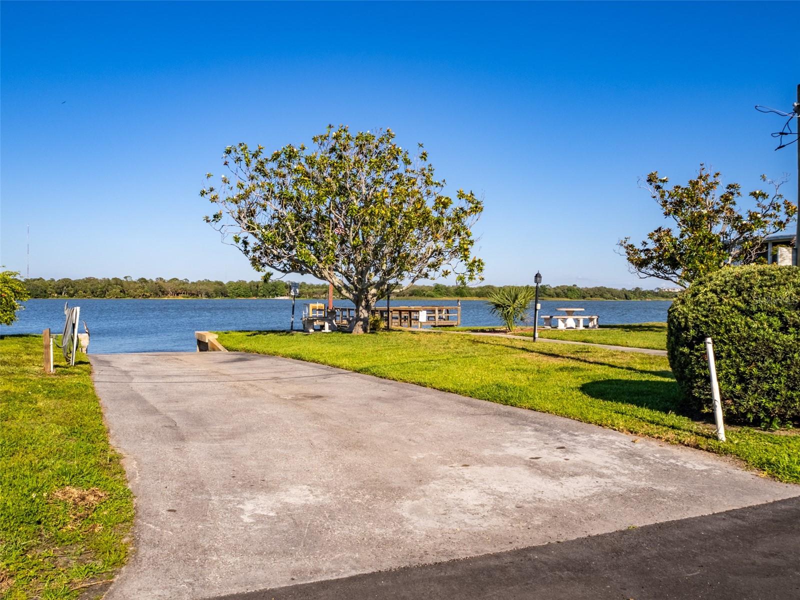 401 DENICE DR #401, SEMINOLE, FL, 33772