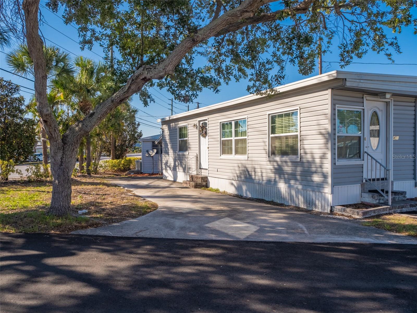 401 DENICE DR #401, SEMINOLE, FL, 33772