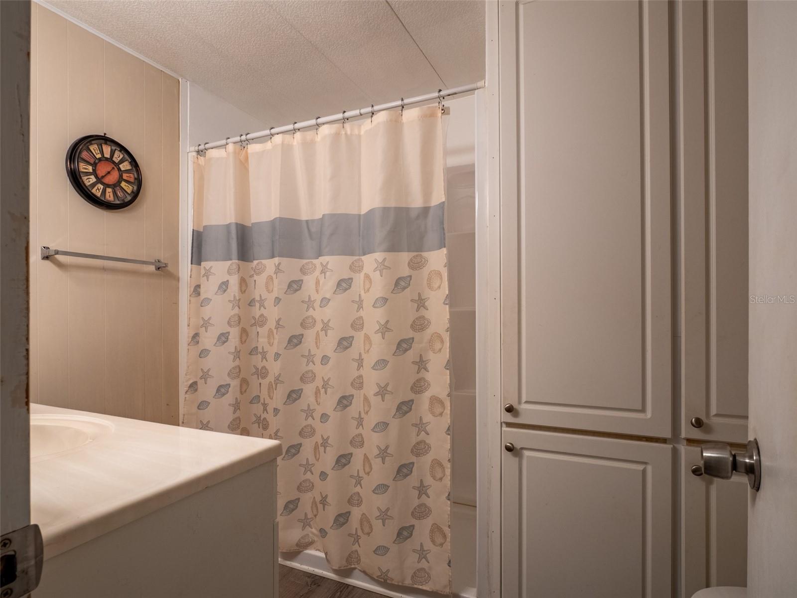 401 DENICE DR #401, SEMINOLE, FL, 33772