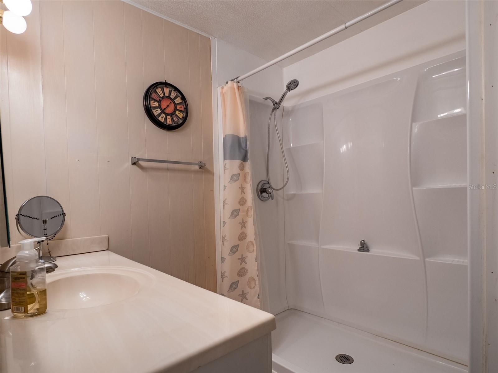 401 DENICE DR #401, SEMINOLE, FL, 33772