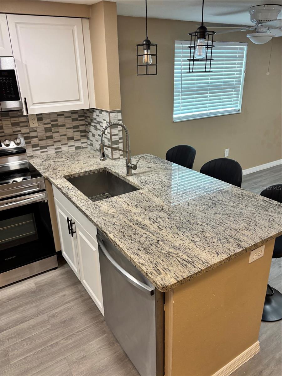 5420 REEF DR, NEW PORT RICHEY, FL, 34652