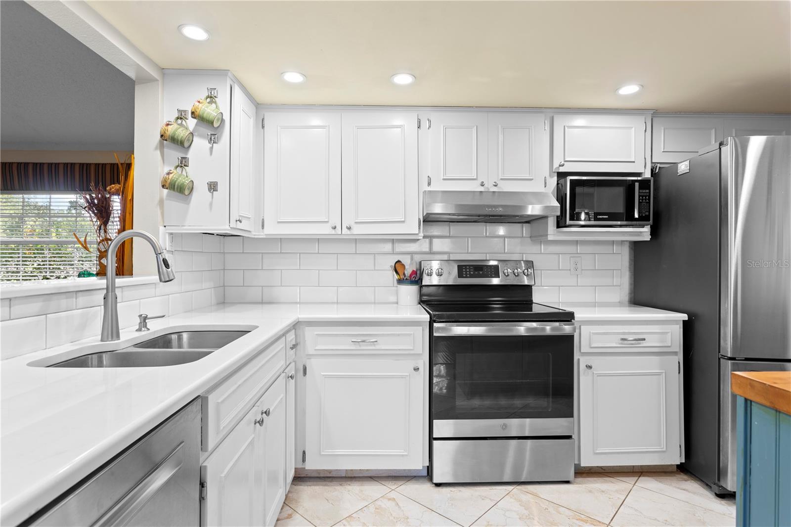 2449 BAY BERRY CT, CLEARWATER, FL, 33763