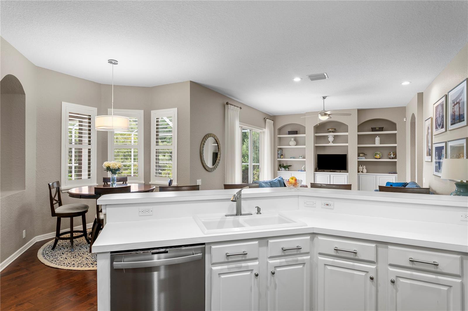 10237 GARDEN ALCOVE DR, TAMPA, FL, 33647