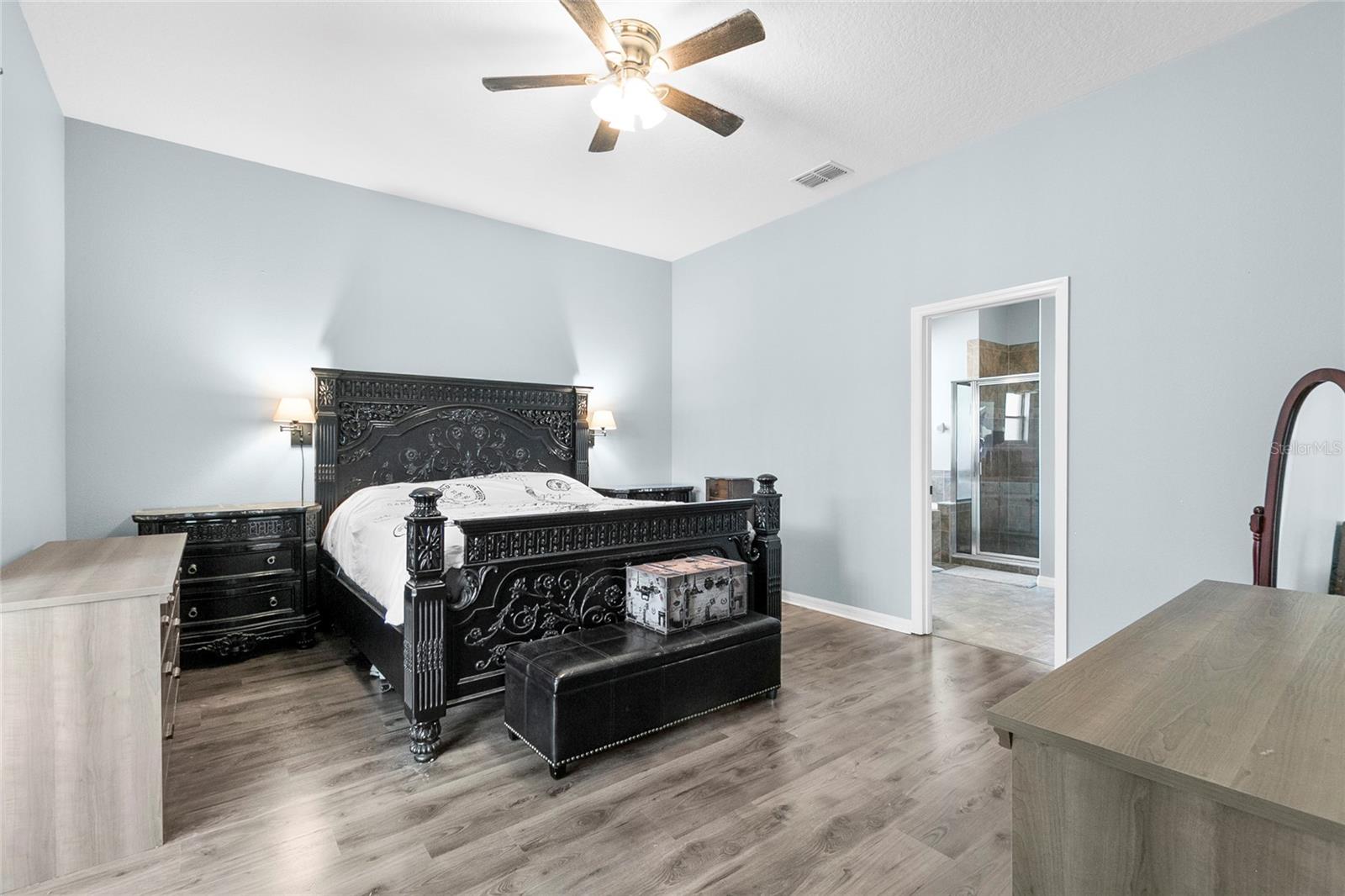 523 LAKE DAVENPORT CIR, DAVENPORT, FL, 33837