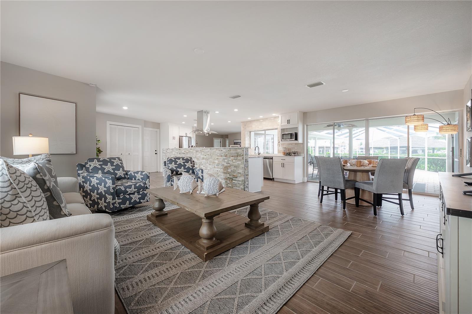 6322 COTTONWOOD LN, APOLLO BEACH, FL, 33572
