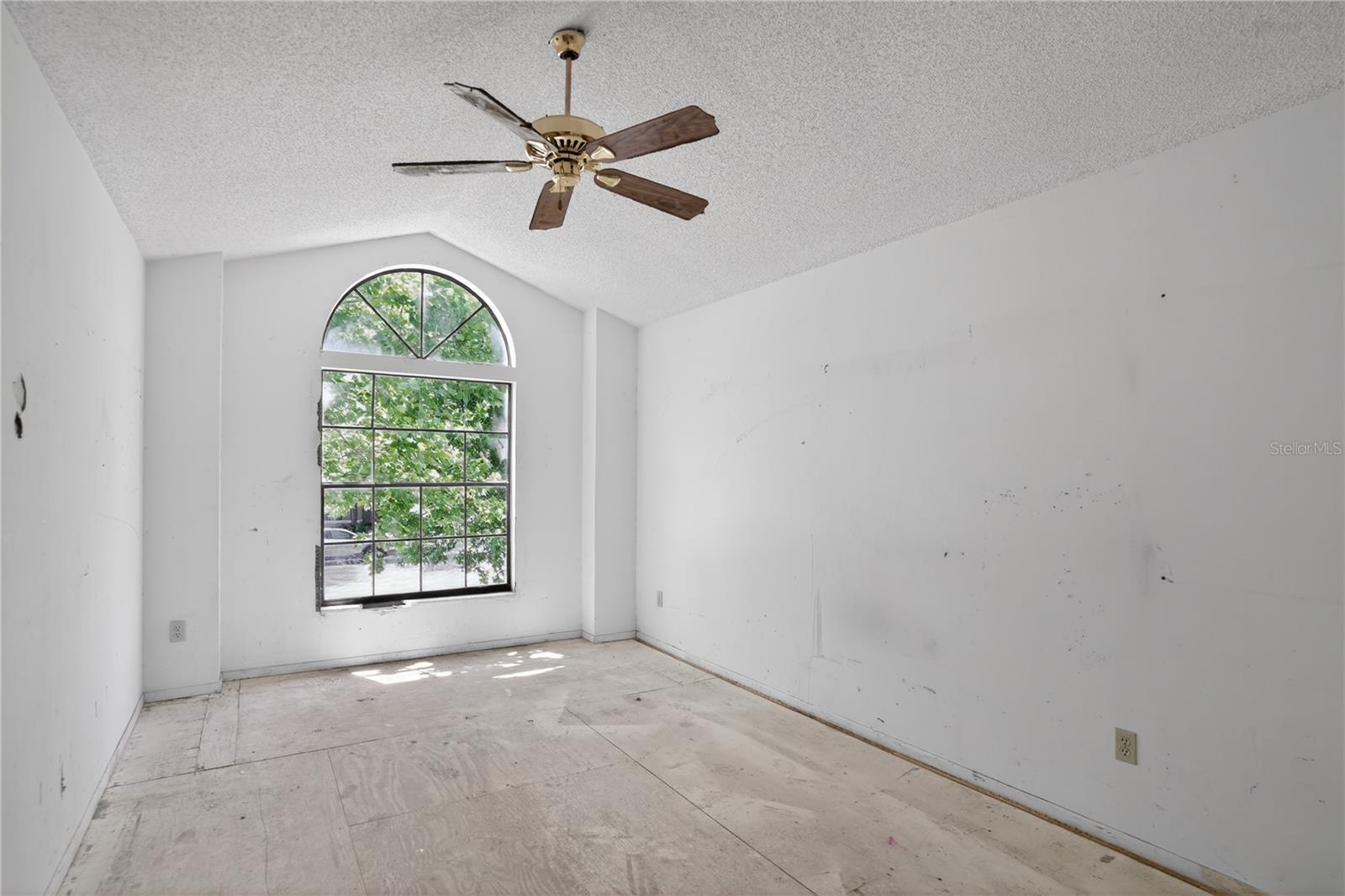 613 CHARING CROSS CT, LAKE MARY, FL, 32746