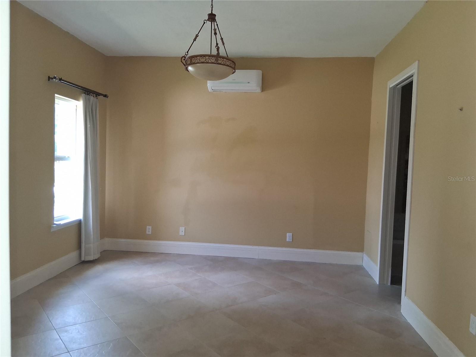 915 OLD WELCOME RD, LITHIA, FL, 33547