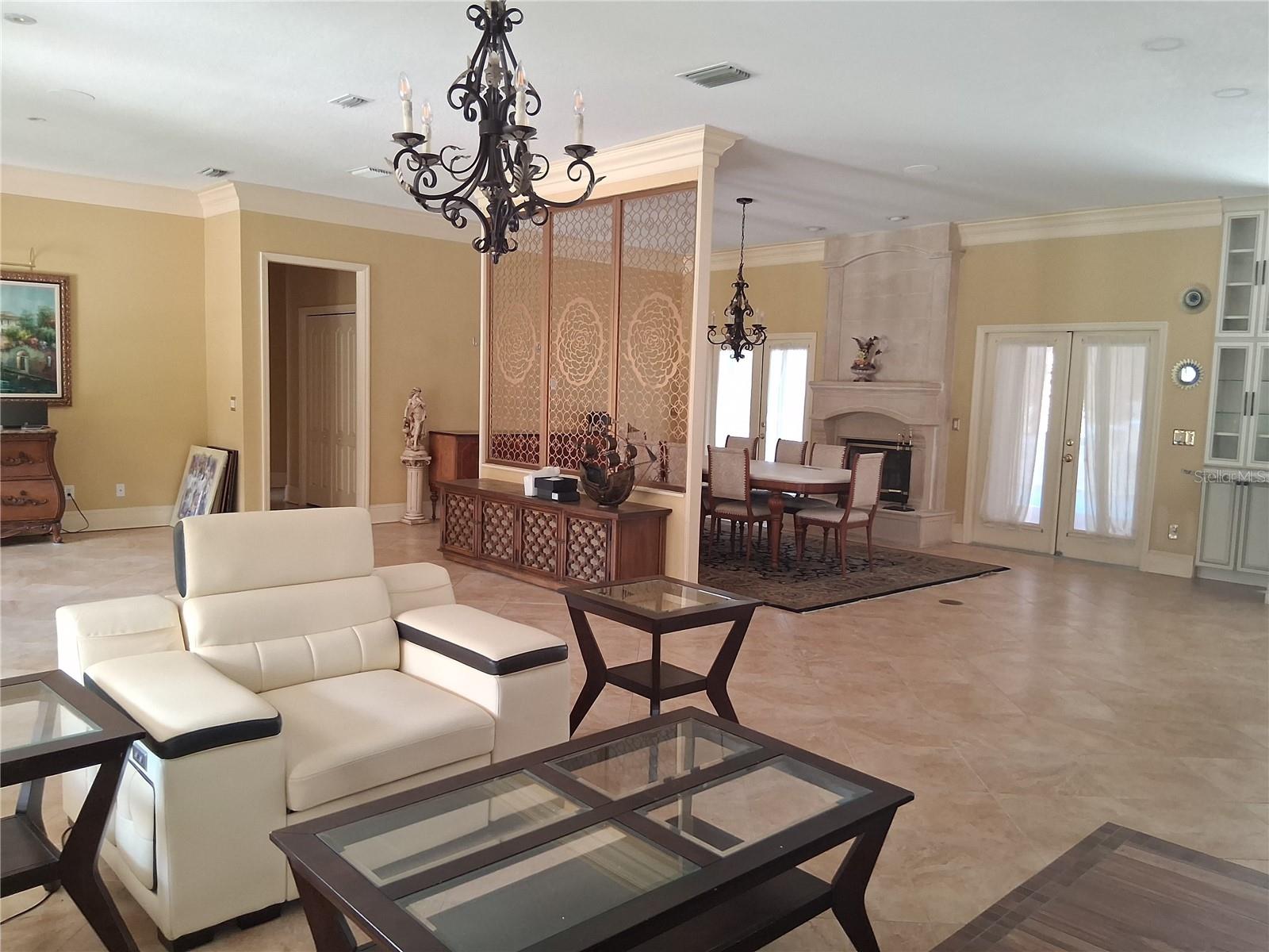 915 OLD WELCOME RD, LITHIA, FL, 33547