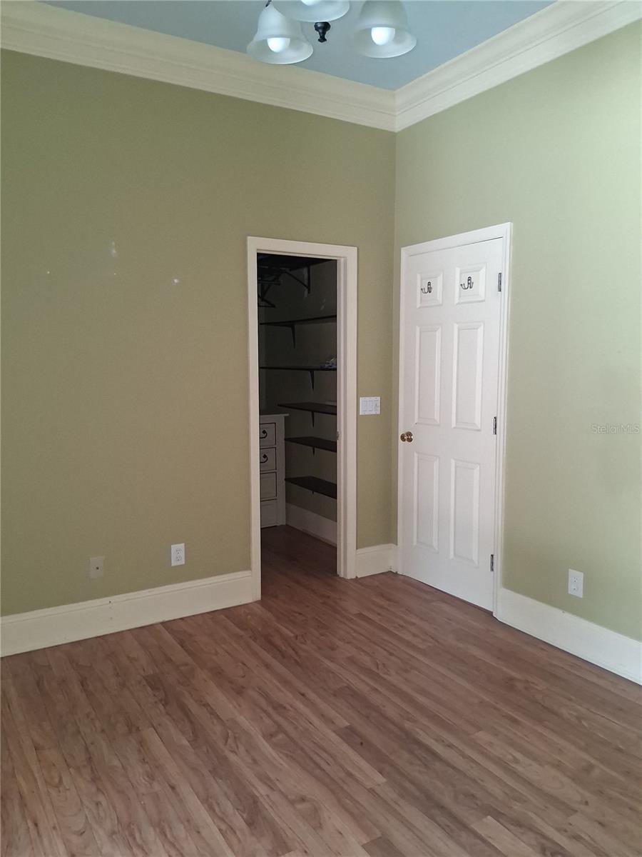 915 OLD WELCOME RD, LITHIA, FL, 33547
