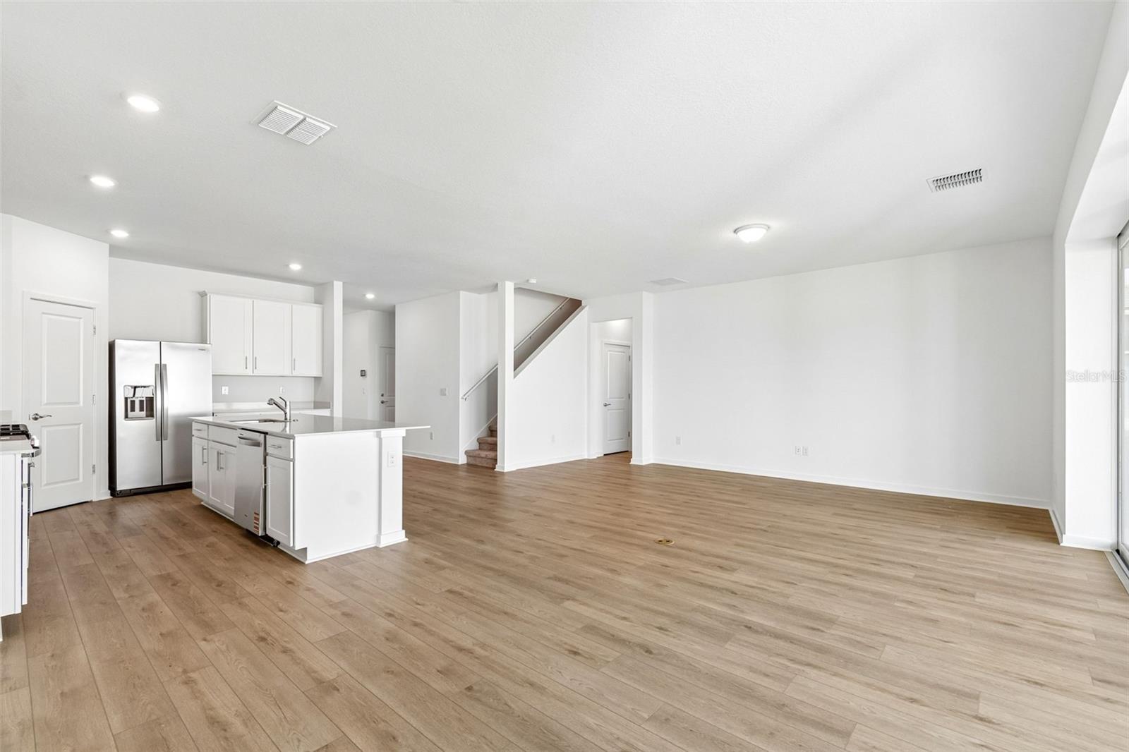 6669 ASBURY BARNES LN, WESLEY CHAPEL, FL, 33545
