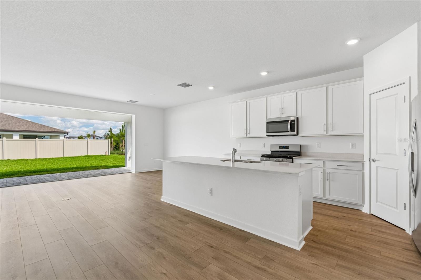 6669 ASBURY BARNES LN, WESLEY CHAPEL, FL, 33545