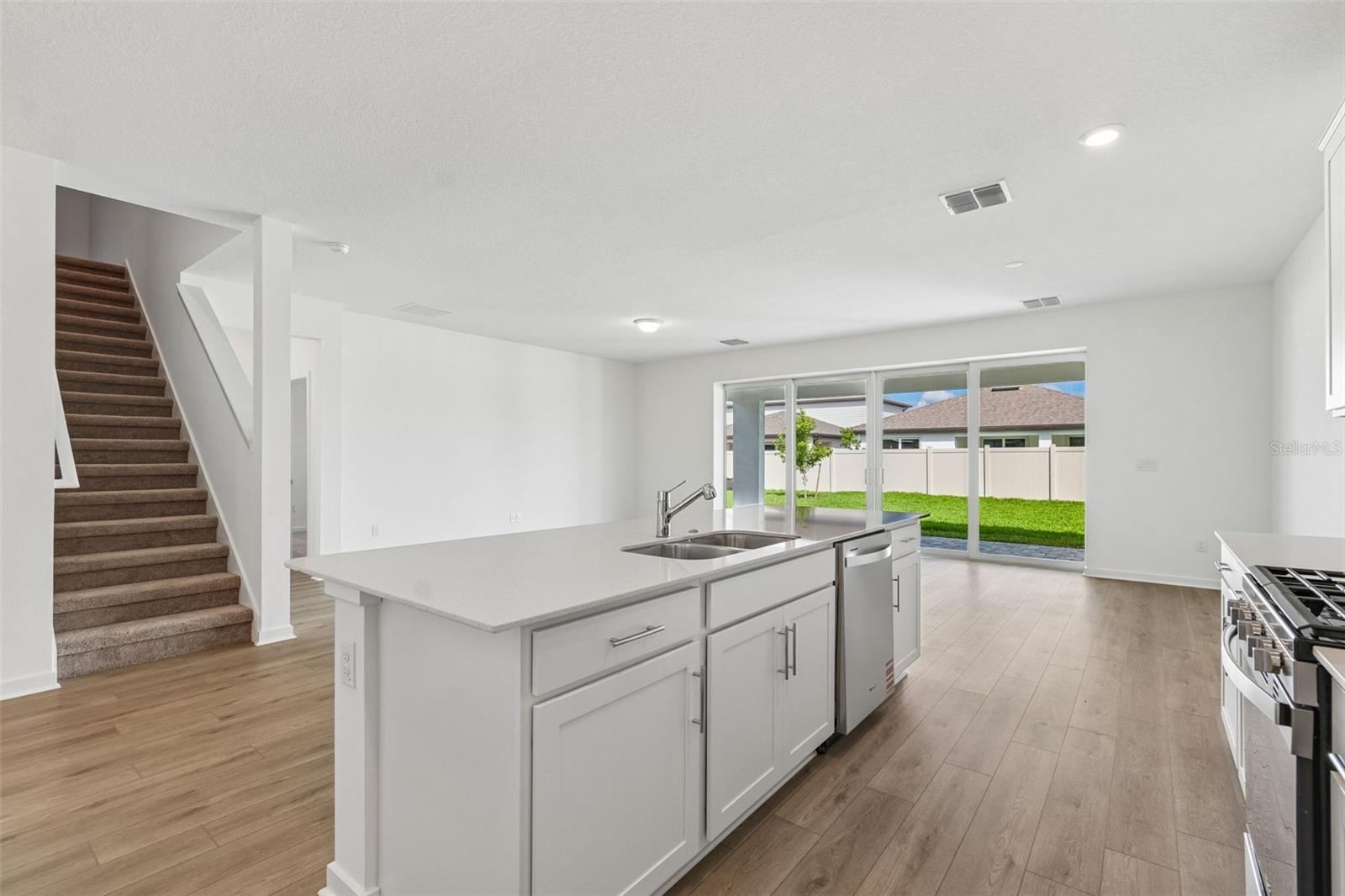 6669 ASBURY BARNES LN, WESLEY CHAPEL, FL, 33545