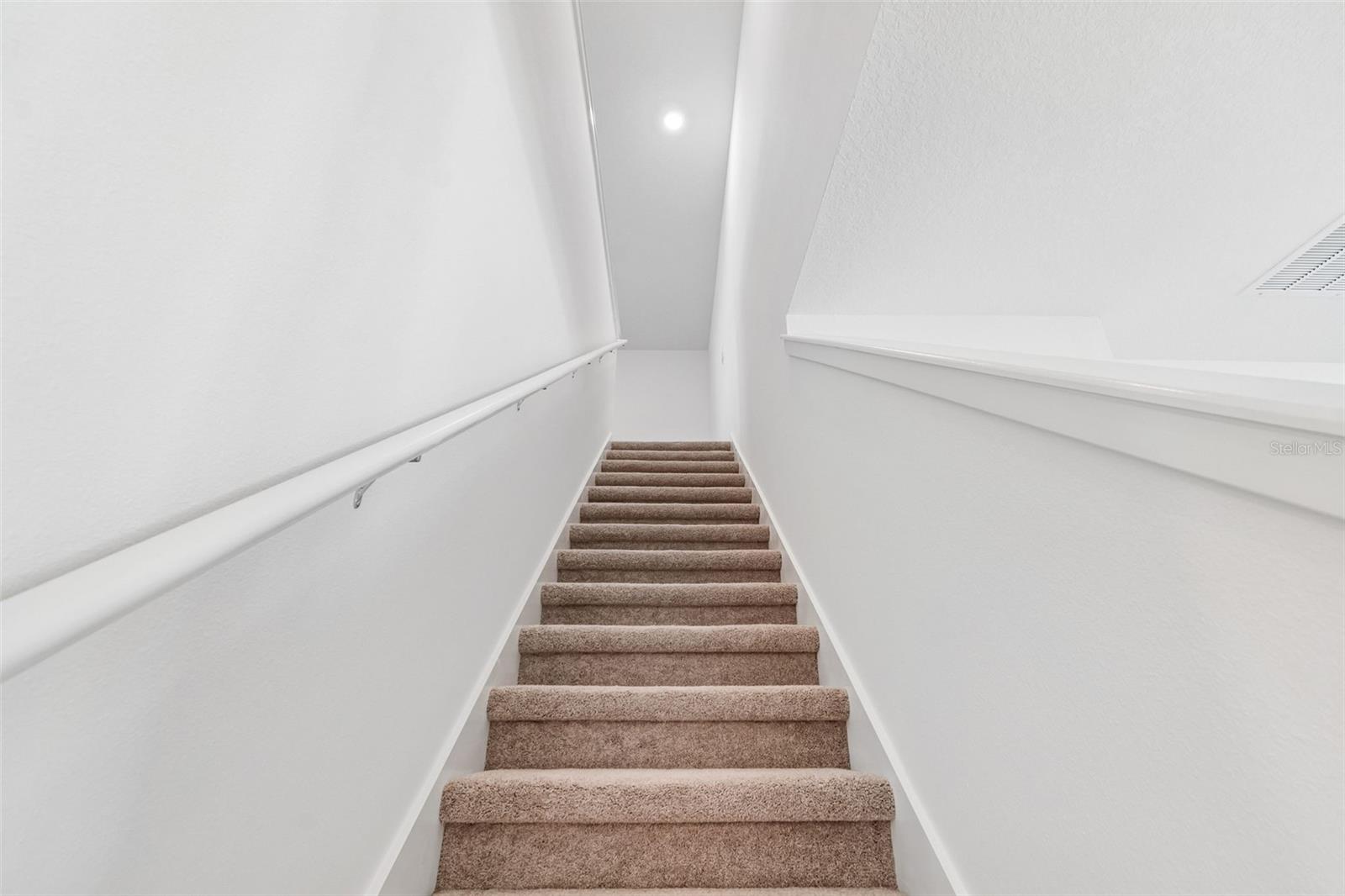 6669 ASBURY BARNES LN, WESLEY CHAPEL, FL, 33545