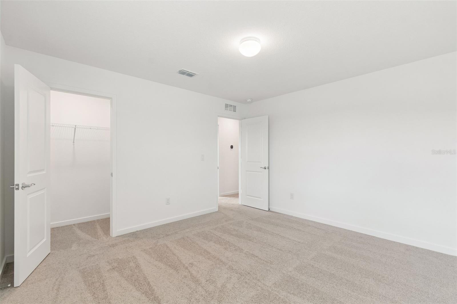 6669 ASBURY BARNES LN, WESLEY CHAPEL, FL, 33545