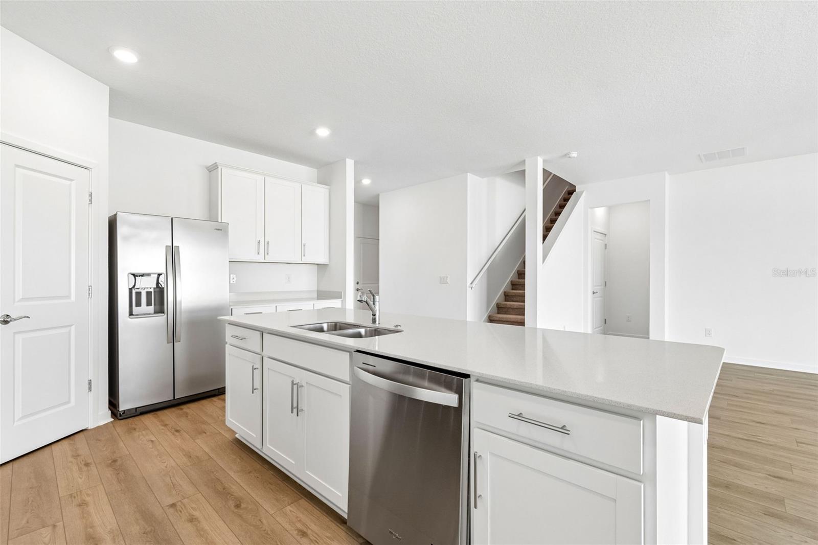 6669 ASBURY BARNES LN, WESLEY CHAPEL, FL, 33545