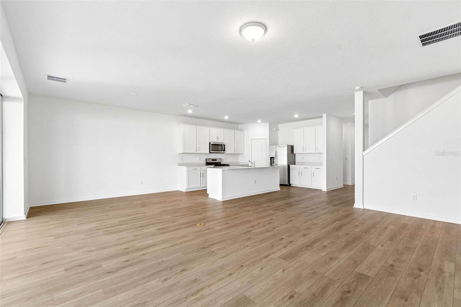 6669 ASBURY BARNES LN, WESLEY CHAPEL, FL, 33545