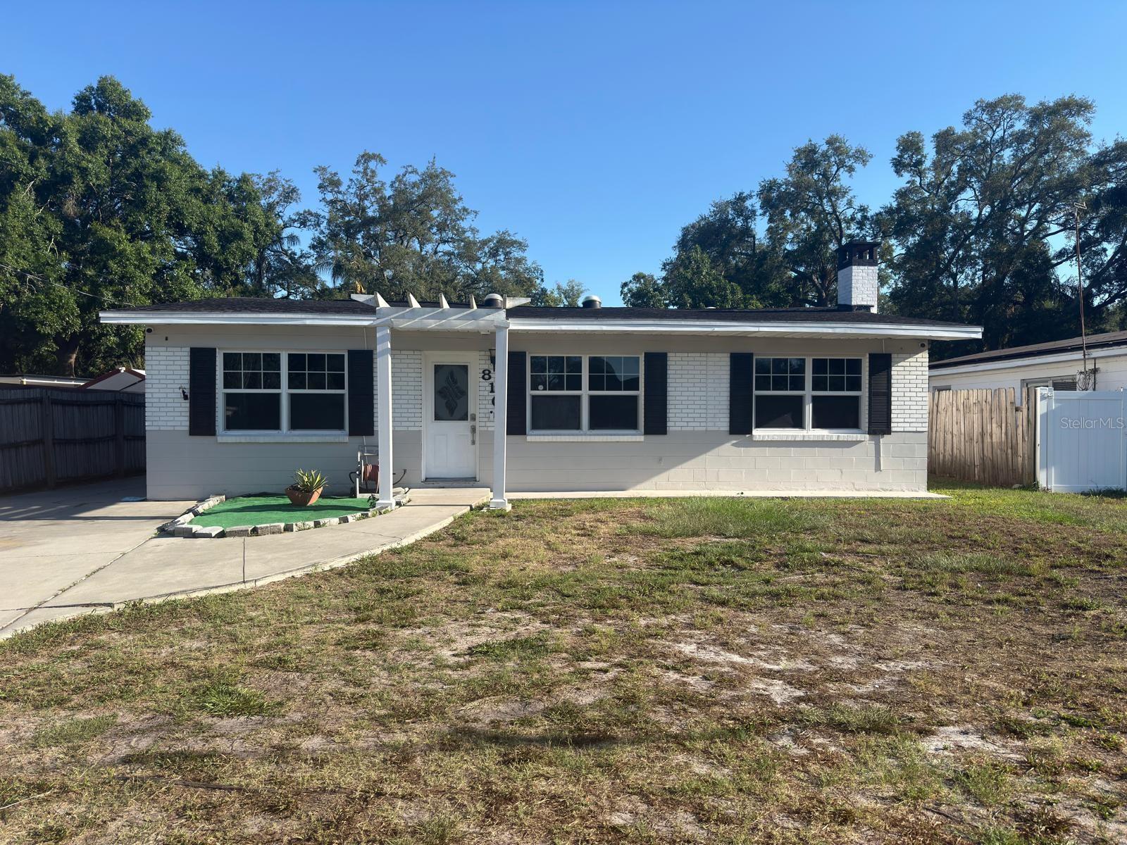810 W 113TH AVE, TAMPA, FL, 33612