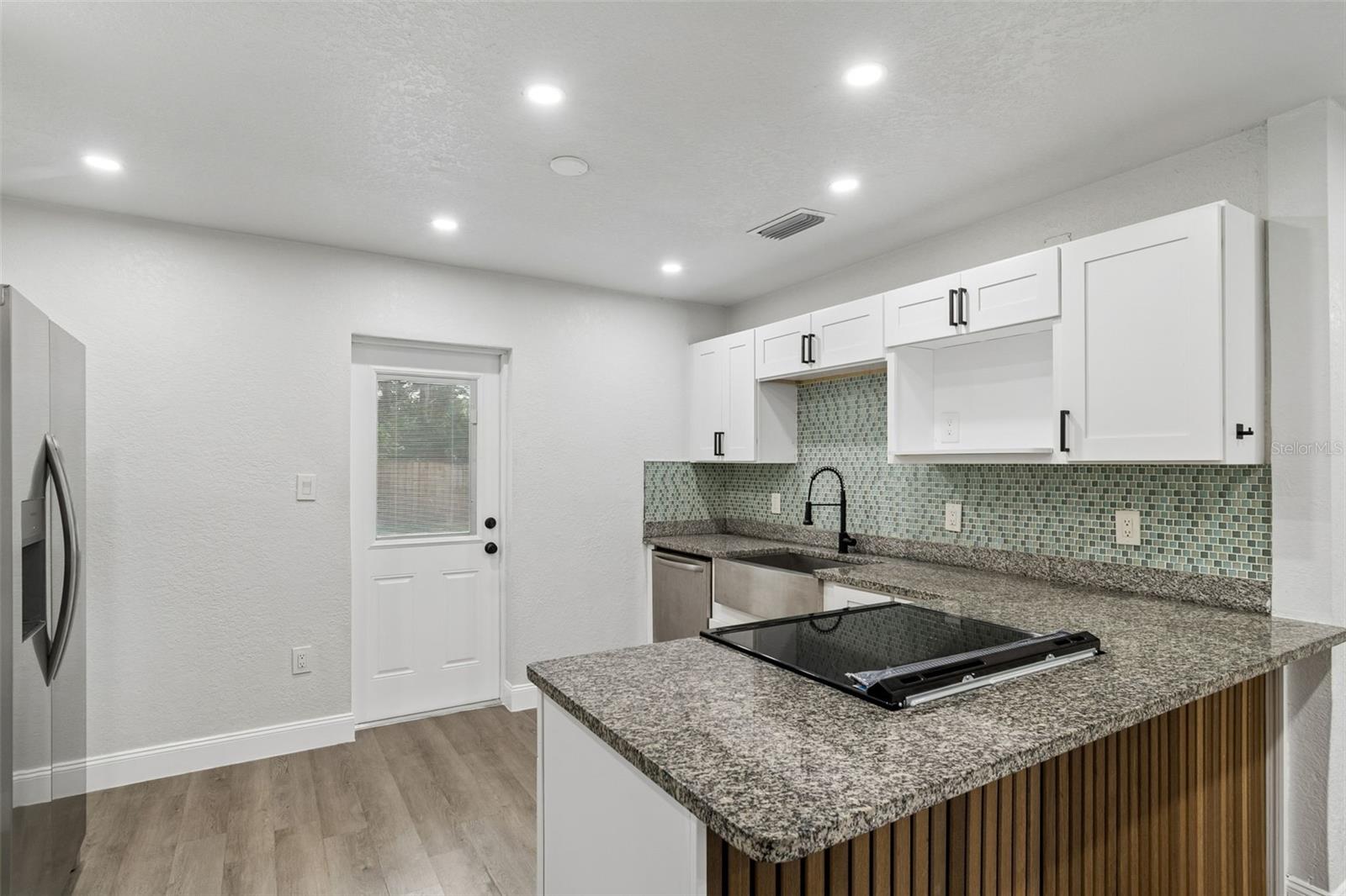 803 S CASTLE CT, TAMPA, FL, 33612