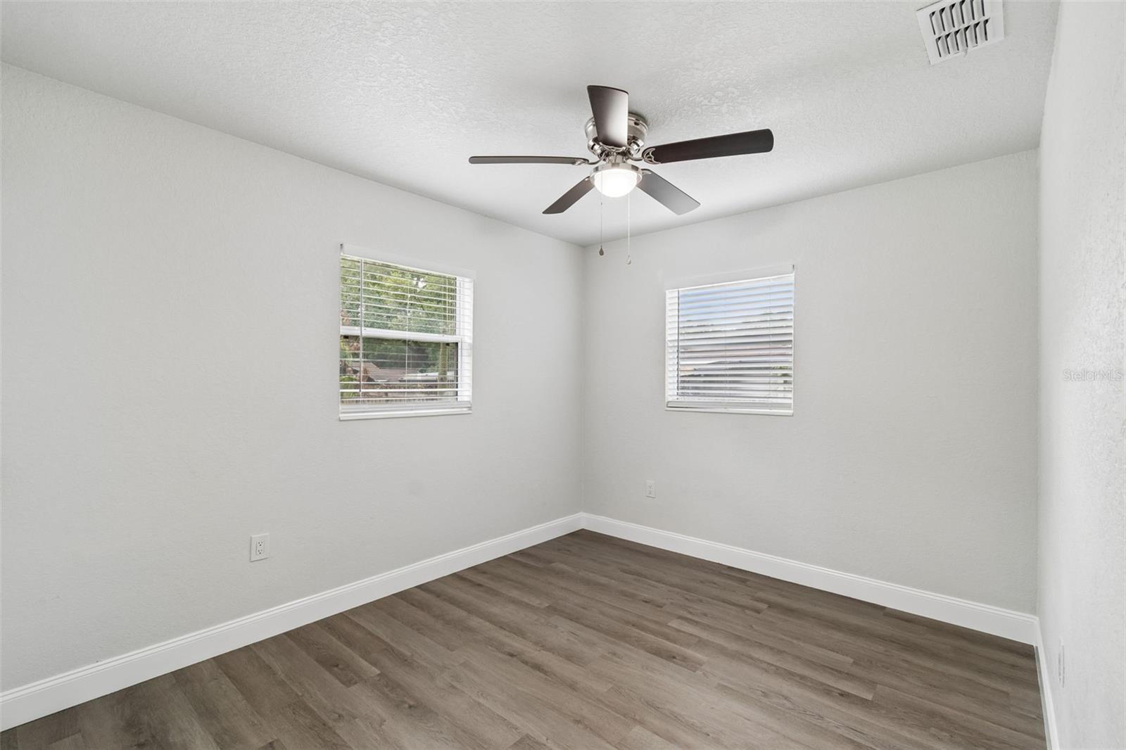 803 S CASTLE CT, TAMPA, FL, 33612