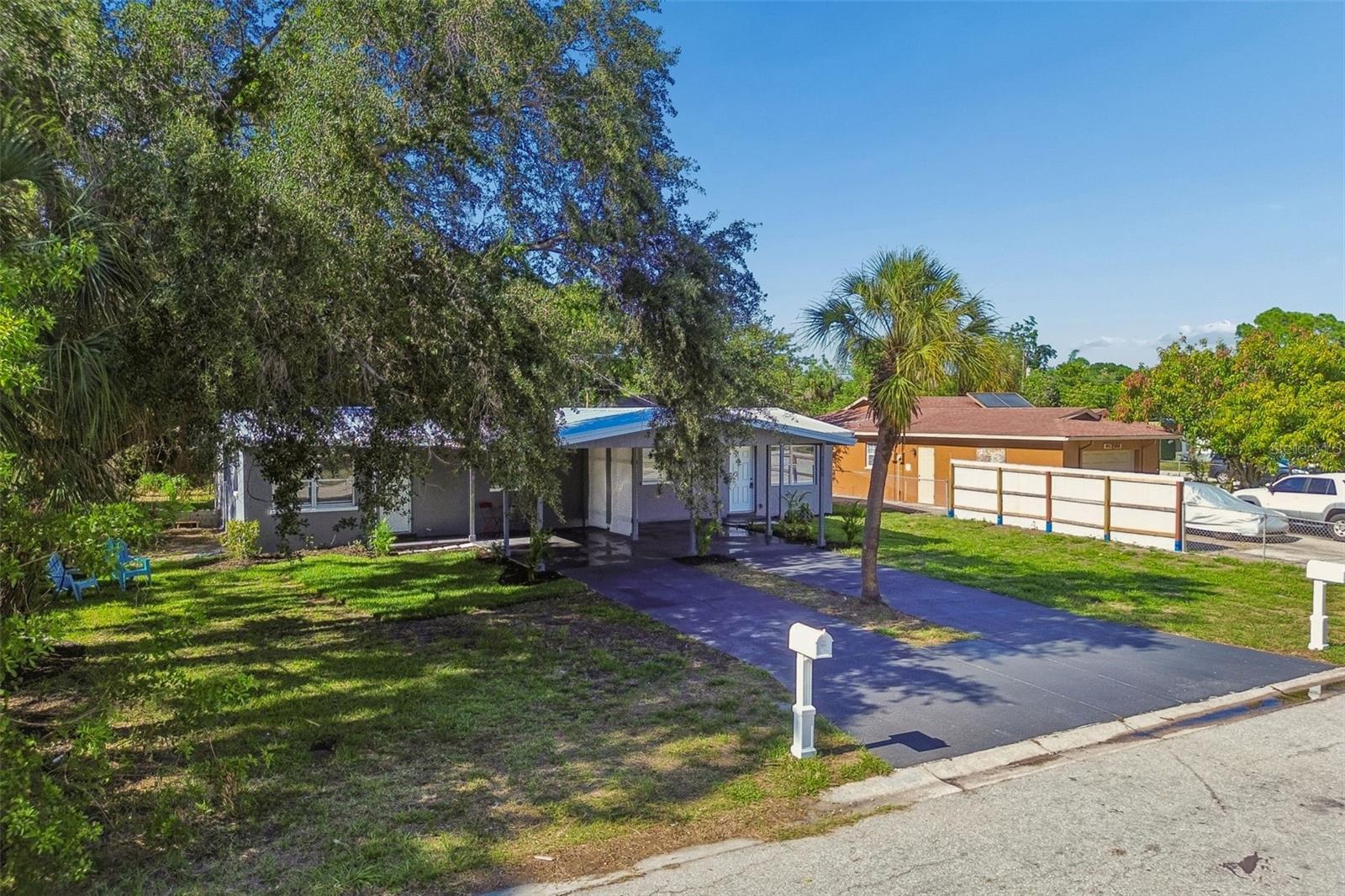 2105 46TH AVENUE DR W, BRADENTON, FL, 34207