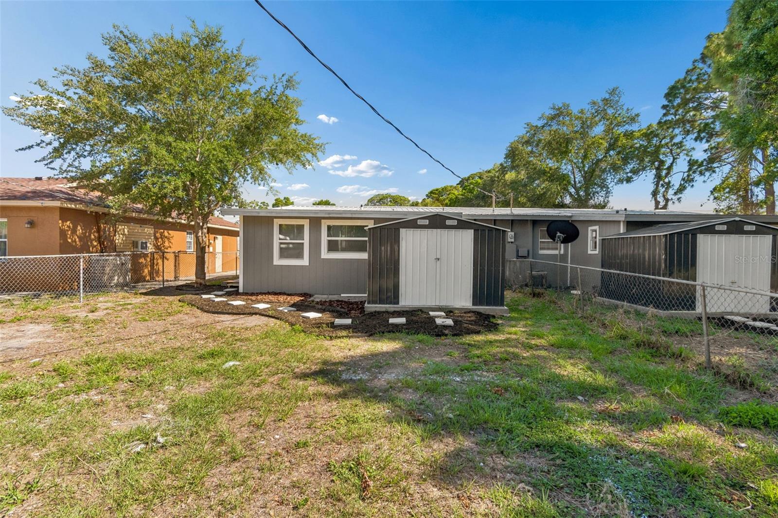 2105 46TH AVENUE DR W, BRADENTON, FL, 34207