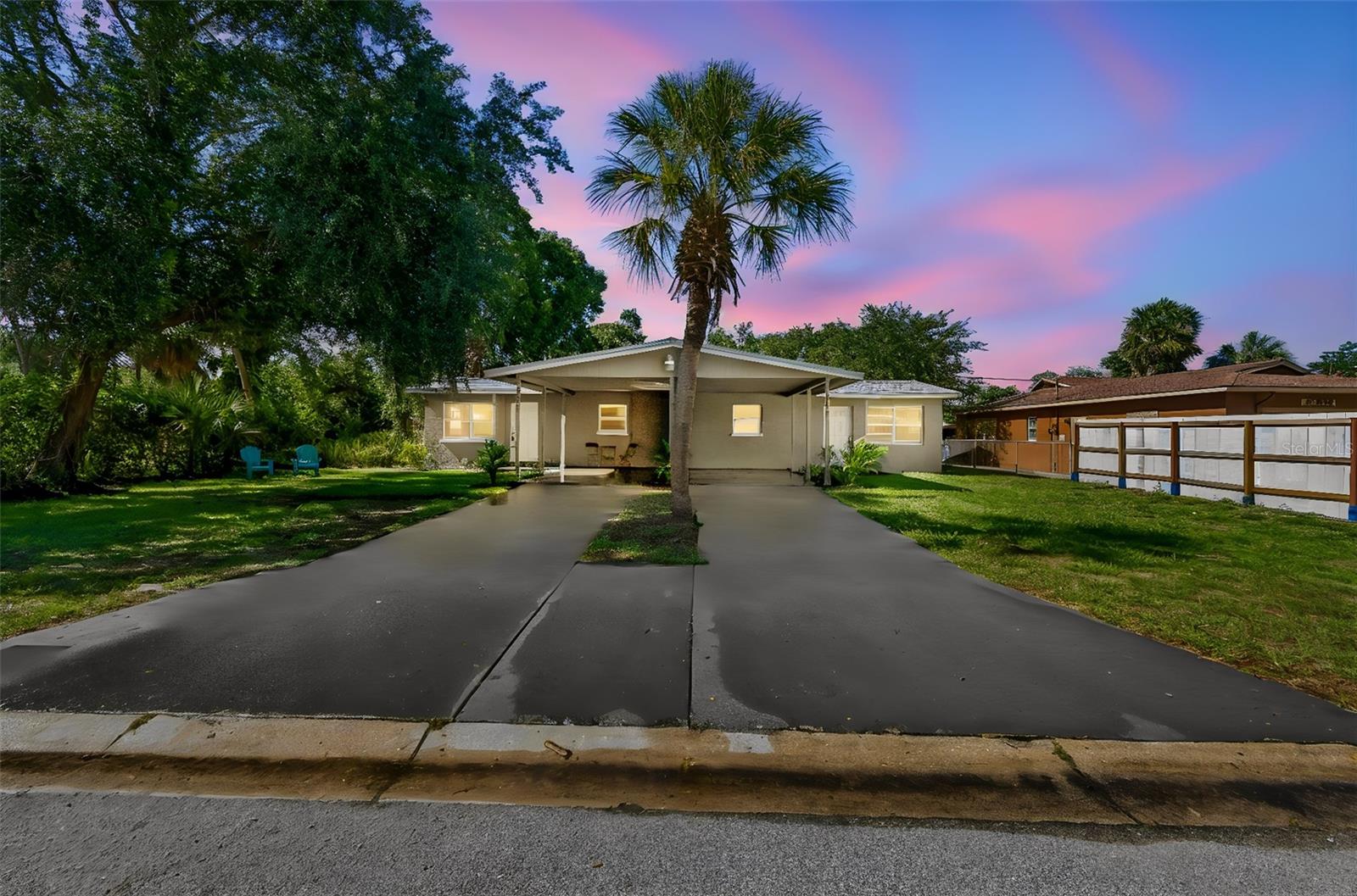 2105 46TH AVENUE DR W, BRADENTON, FL, 34207