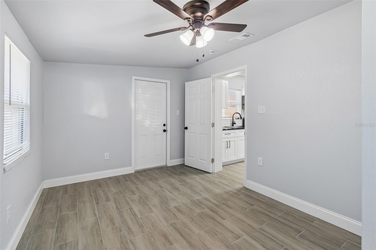 2105 46TH AVENUE DR W, BRADENTON, FL, 34207