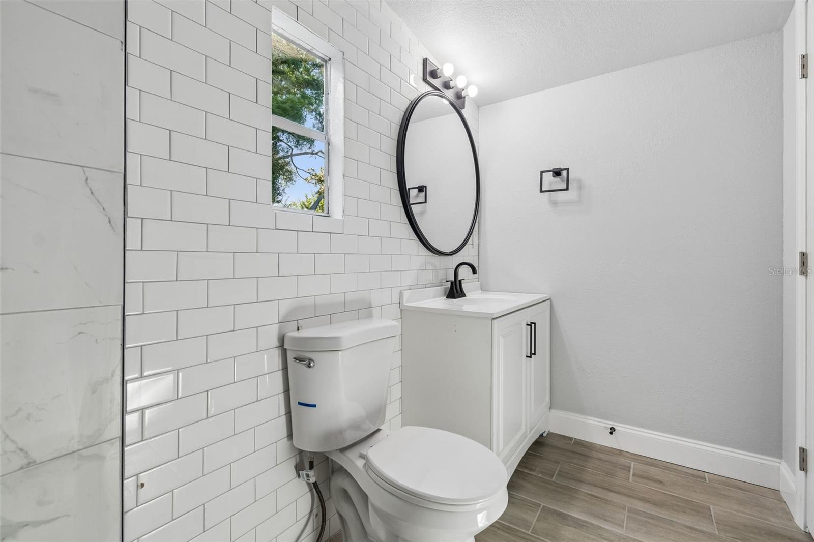 2105 46TH AVENUE DR W, BRADENTON, FL, 34207