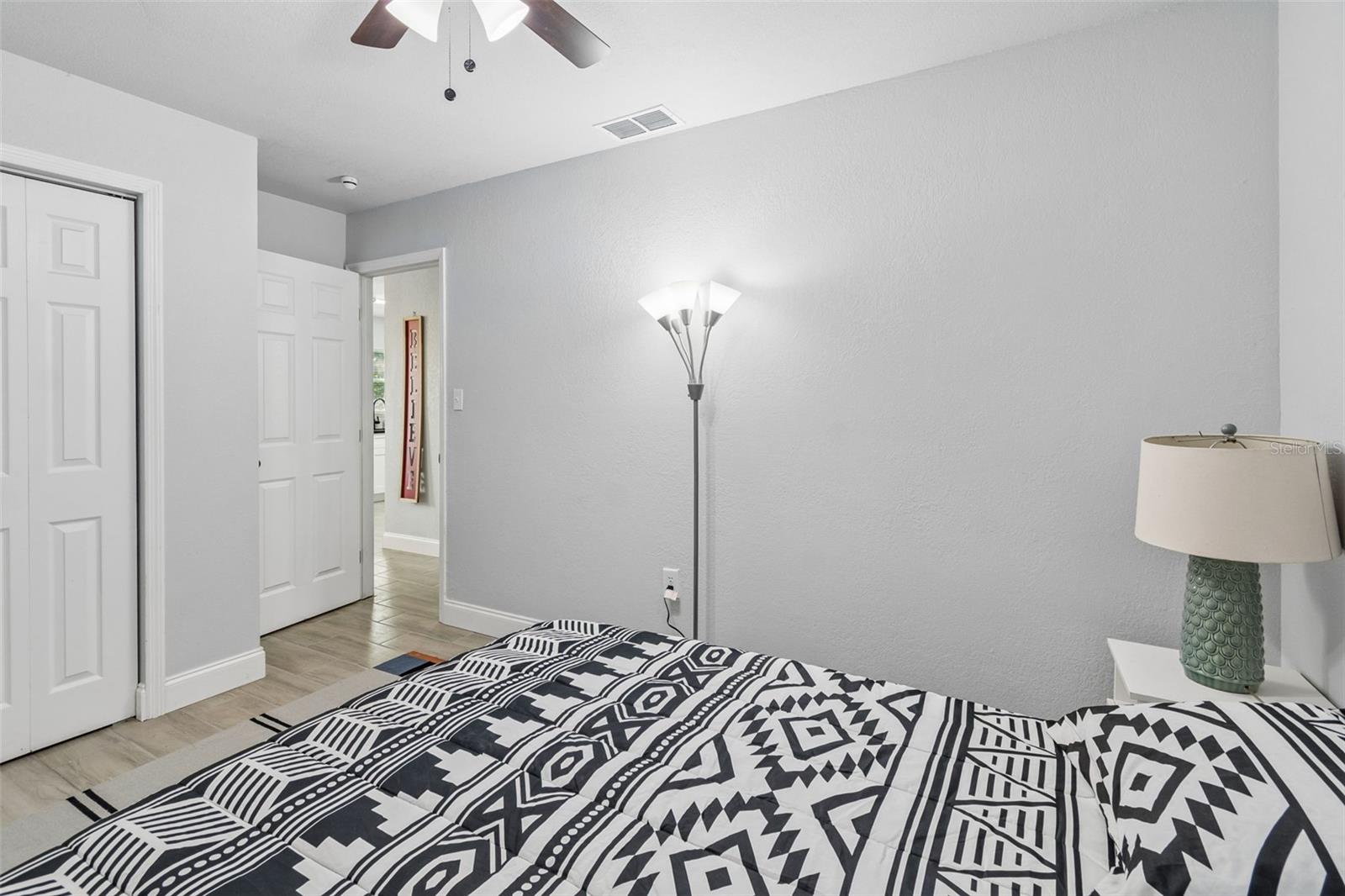 2105 46TH AVENUE DR W, BRADENTON, FL, 34207