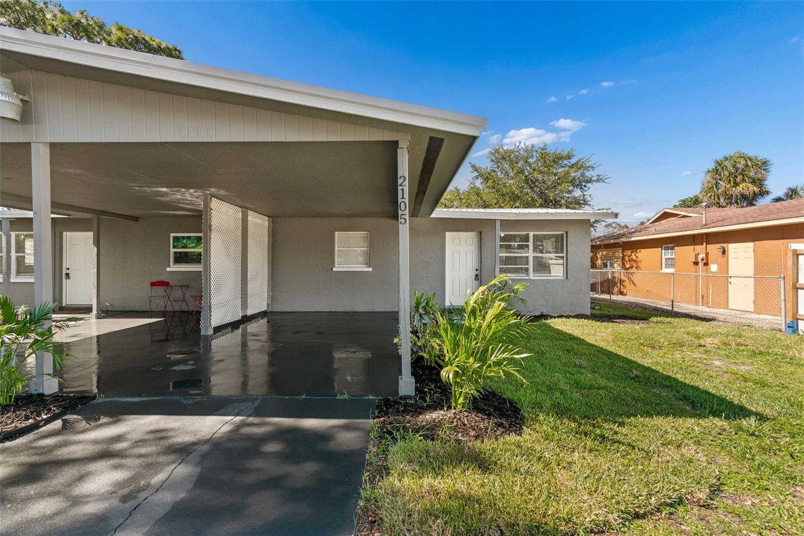 2105 46TH AVENUE DR W, BRADENTON, FL, 34207