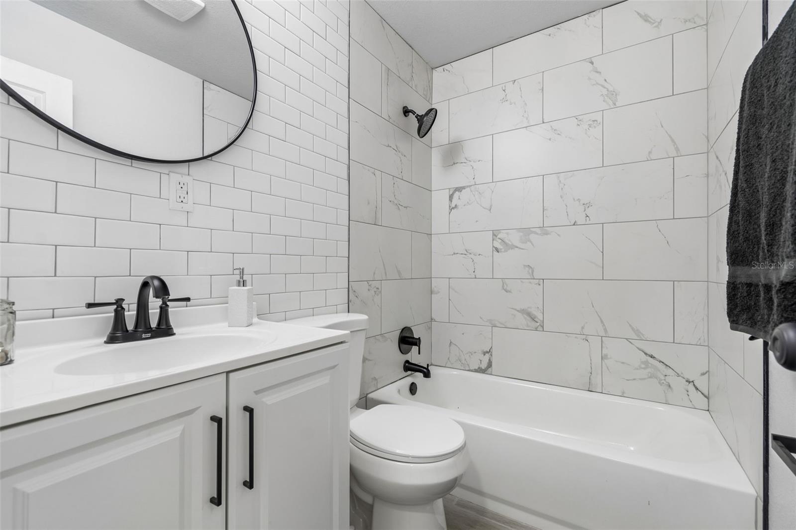 2105 46TH AVENUE DR W, BRADENTON, FL, 34207