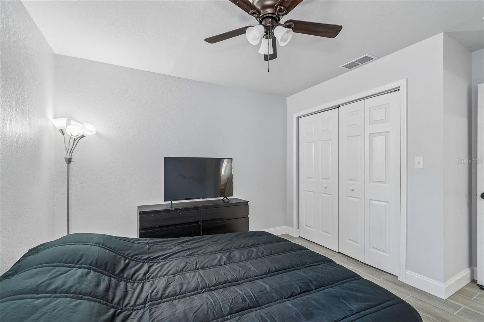 2105 46TH AVENUE DR W, BRADENTON, FL, 34207