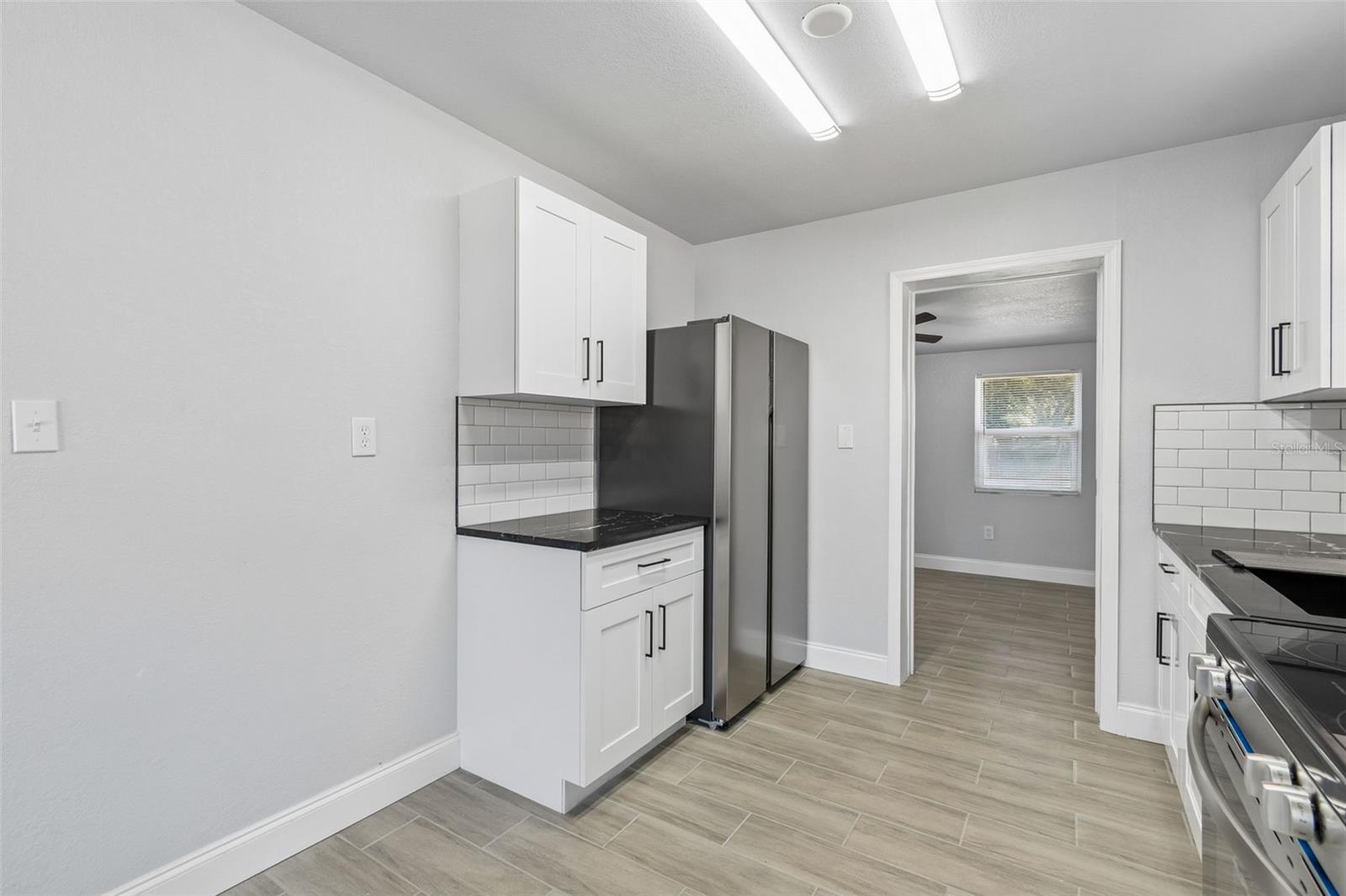 2105 46TH AVENUE DR W, BRADENTON, FL, 34207