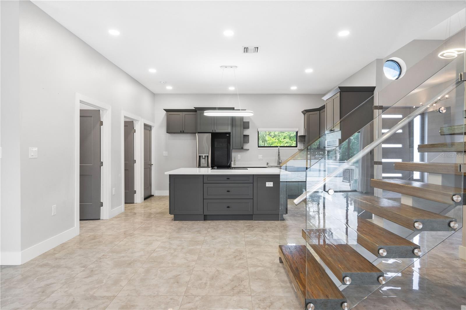 541 W LAKE BRANTLEY RD, ALTAMONTE SPRINGS, FL, 32714